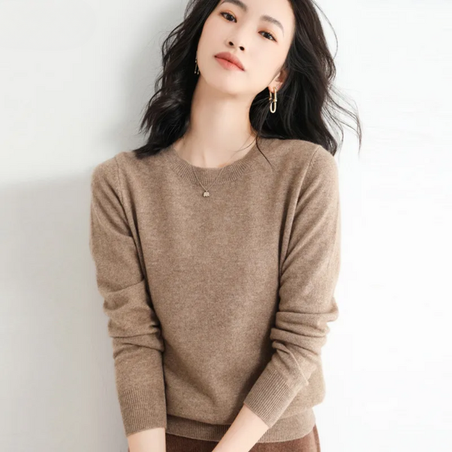 Alex – Crew Neck Women’s Classic Sweater | Soft Merino Wool 1