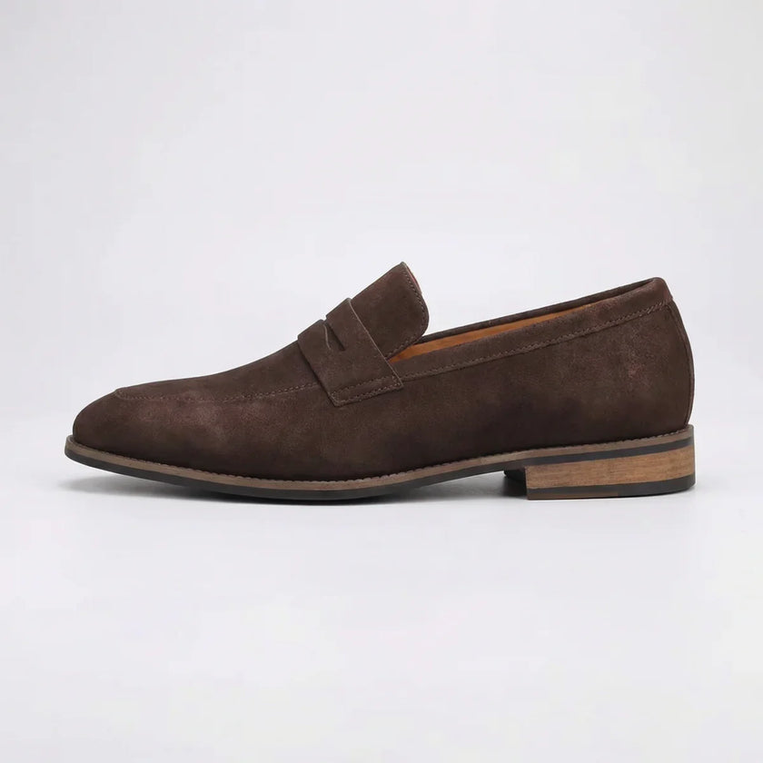 Men's FJØRNA suede summer slip-on loafers, elegant men's shoes with a sleek design and comfortable fit.