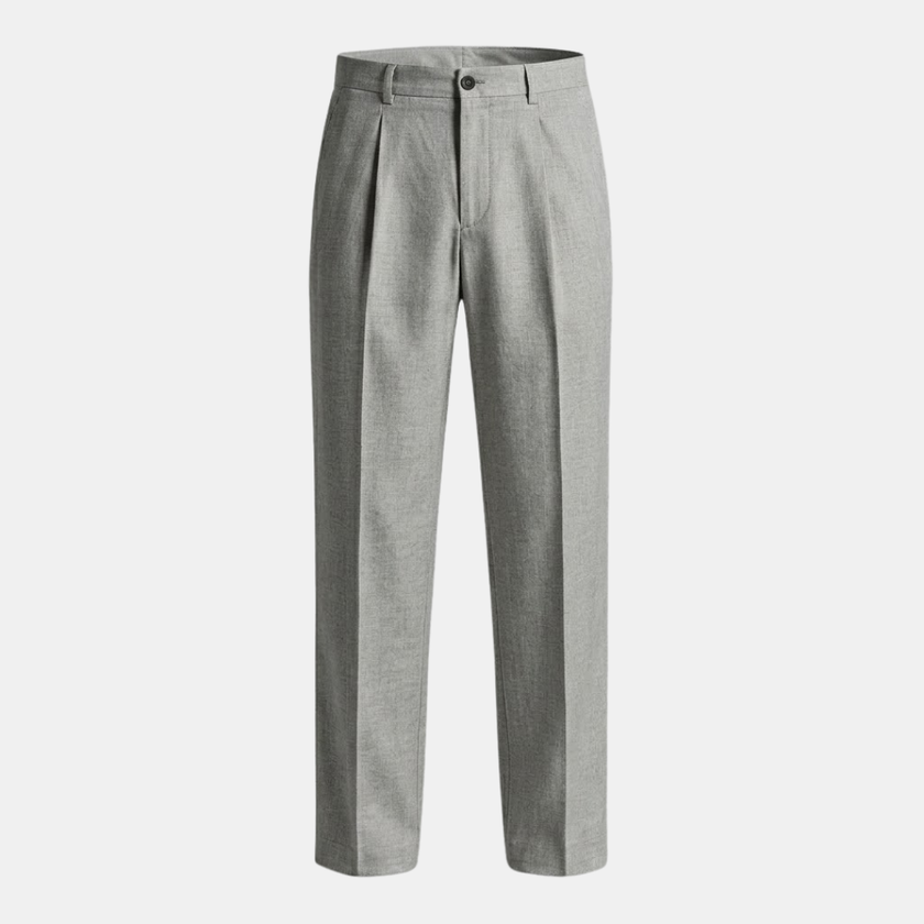 FJØRNA men's linen straight-leg pleated trousers with a relaxed fit and natural waist, displayed on a neutral background