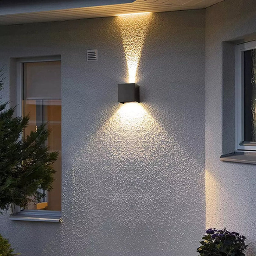 Captain | Versatile Adjustable LED Wall Lamp with Sensor – Suitable for Indoor and Outdoor Spaces