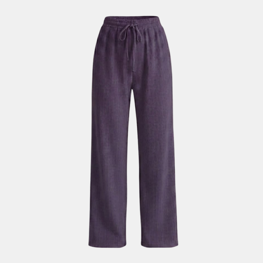 FJØRNA women's wide leg trousers with elastic waist and pleated design, featuring a relaxed fit and stylish silhouette.