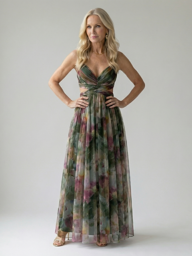 FJØRNA women's sleeveless summer maxi dress with a flowy silhouette, perfect for warm weather and casual occasions.