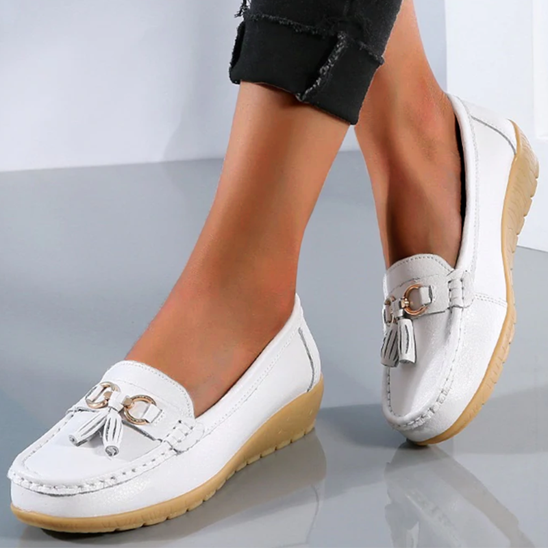 FJØRNA Comely Flex Orthopedic Loafer featuring cushioned insole and stylish leather design for comfortable everyday wear