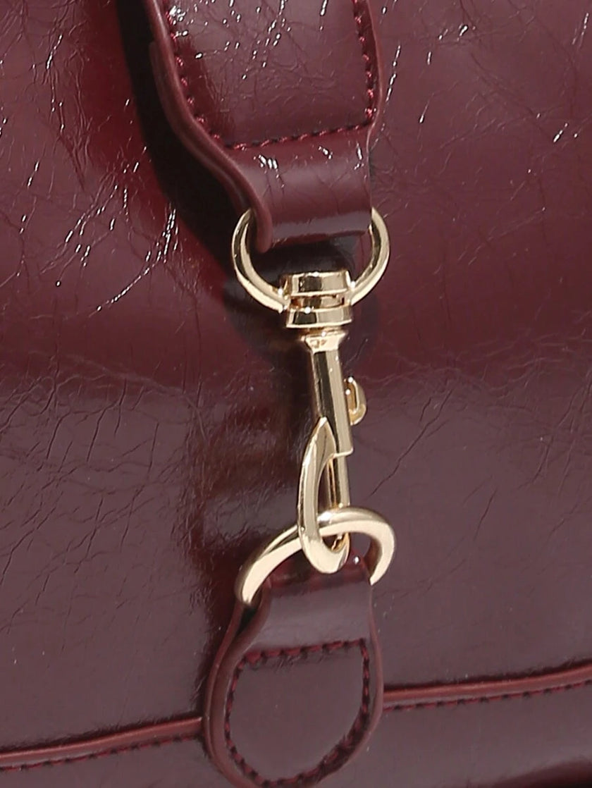 Chic Crescent Bag Burgundy