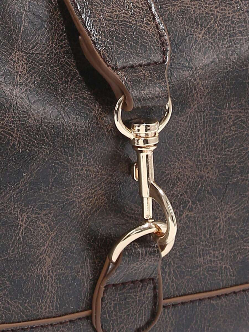 Chic Crescent Bag Burgundy