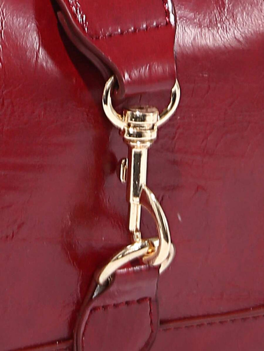 Chic Crescent Bag Burgundy