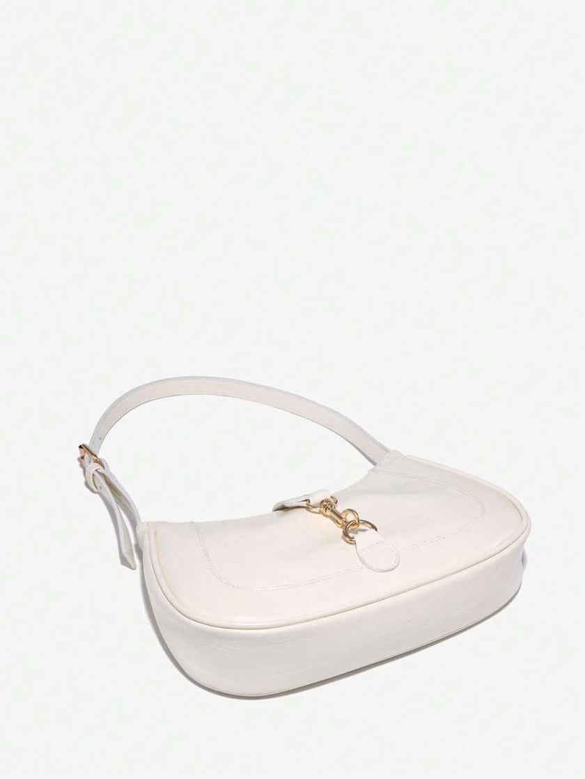 Chic Crescent Bag Burgundy