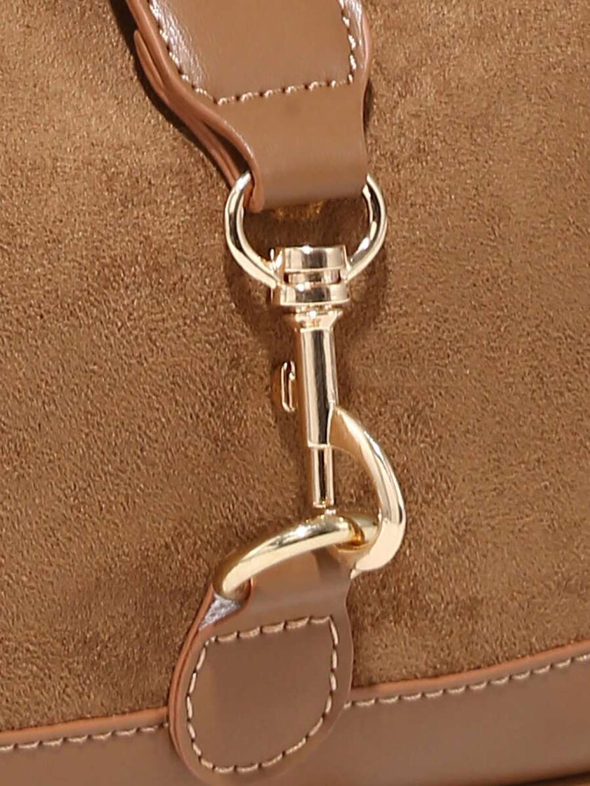 Chic Crescent Bag Burgundy