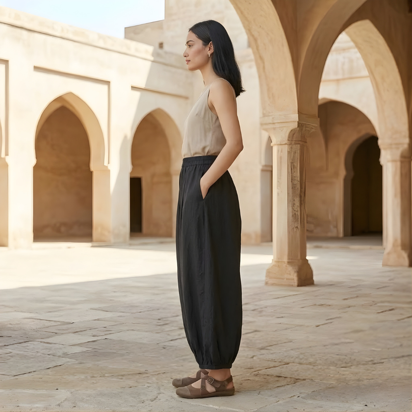 FJØRNA linen blend harem trousers for women with elastic waist and relaxed fit, lightweight and comfortable pants for everyday wear.