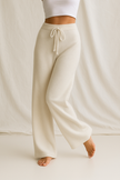FJØRNA women's luxurious cashmere joggers pants, soft and stylish for comfortable everyday wear.