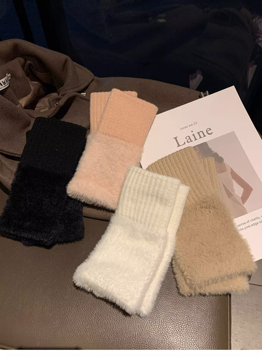 Plush Black Fingerless Gloves