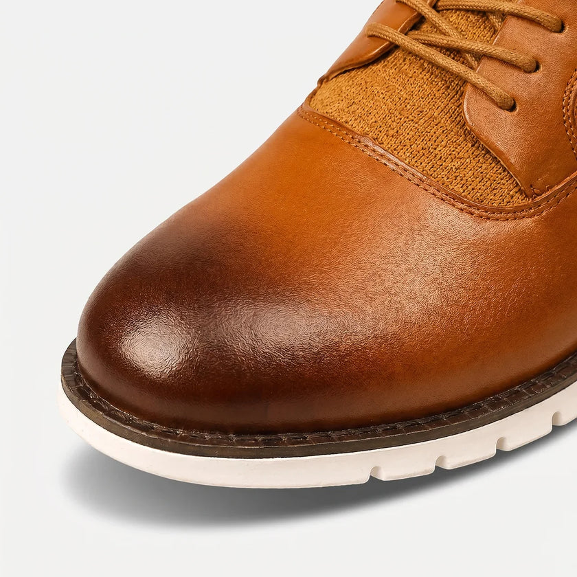 FJØRNA men's leather lace-up dress shoes with polished black finish and sleek design, ideal for formal occasions.