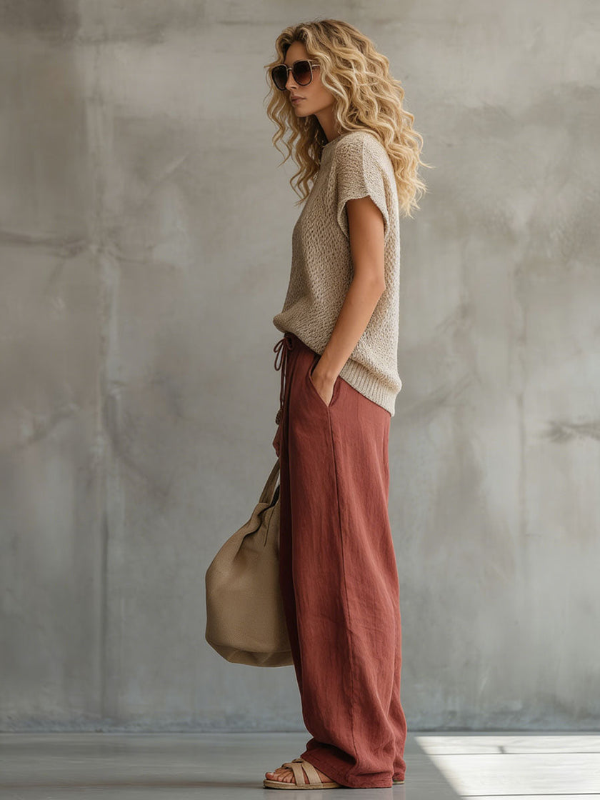 FJØRNA khaki retro short-sleeve knitted T-shirt for women with a relaxed fit and textured fabric.