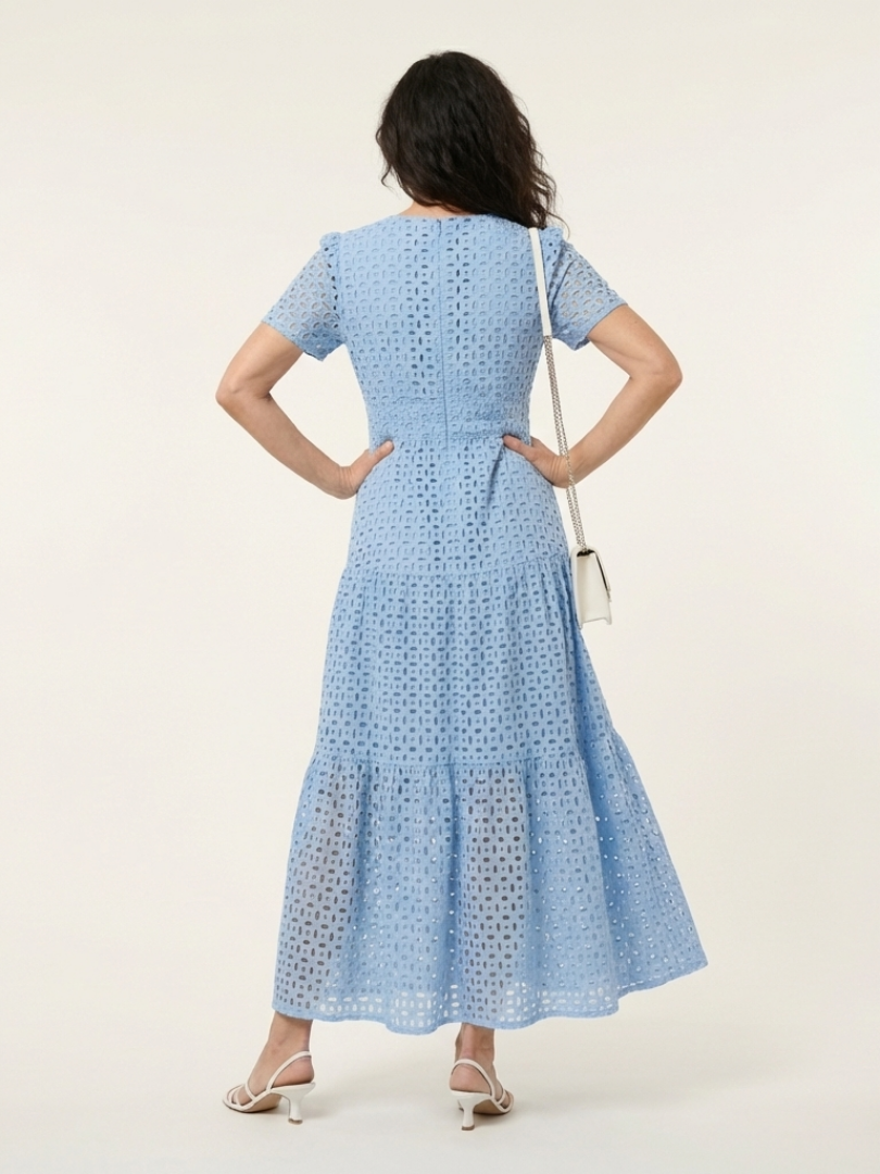 FJØRNA women's summer midi dress with short sleeves, wrap design, flowy tail, tailored fit, perfect for warm weather.