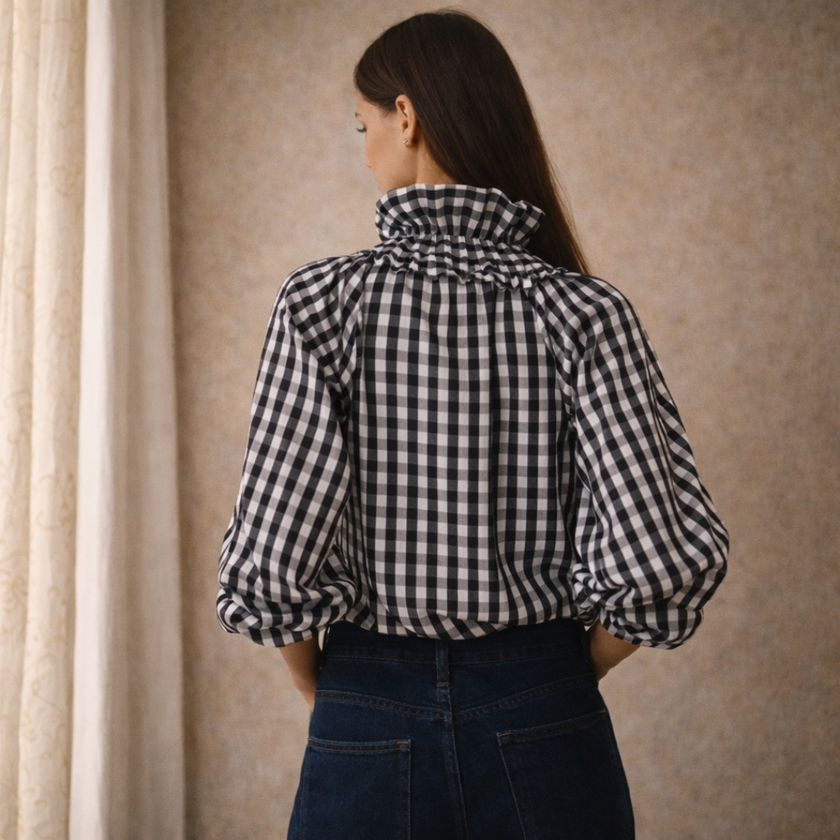 FJØRNA oversized long sleeve top for women, relaxed fit with soft fabric and long sleeves, casual fashion style.