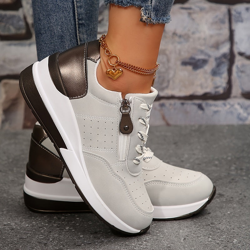 FJØRNA Avalance Messa orthopedic sneakers in white with gray accents, featuring supportive design and cushioned soles.