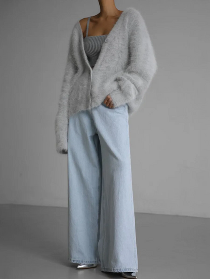 Elegant Button-Detail Cashmere Cardigan
