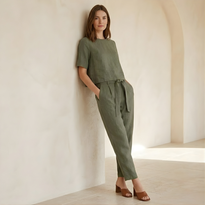 FJØRNA women's co-ord set with short sleeve top and matching shorts, casual and stylish for warm weather.