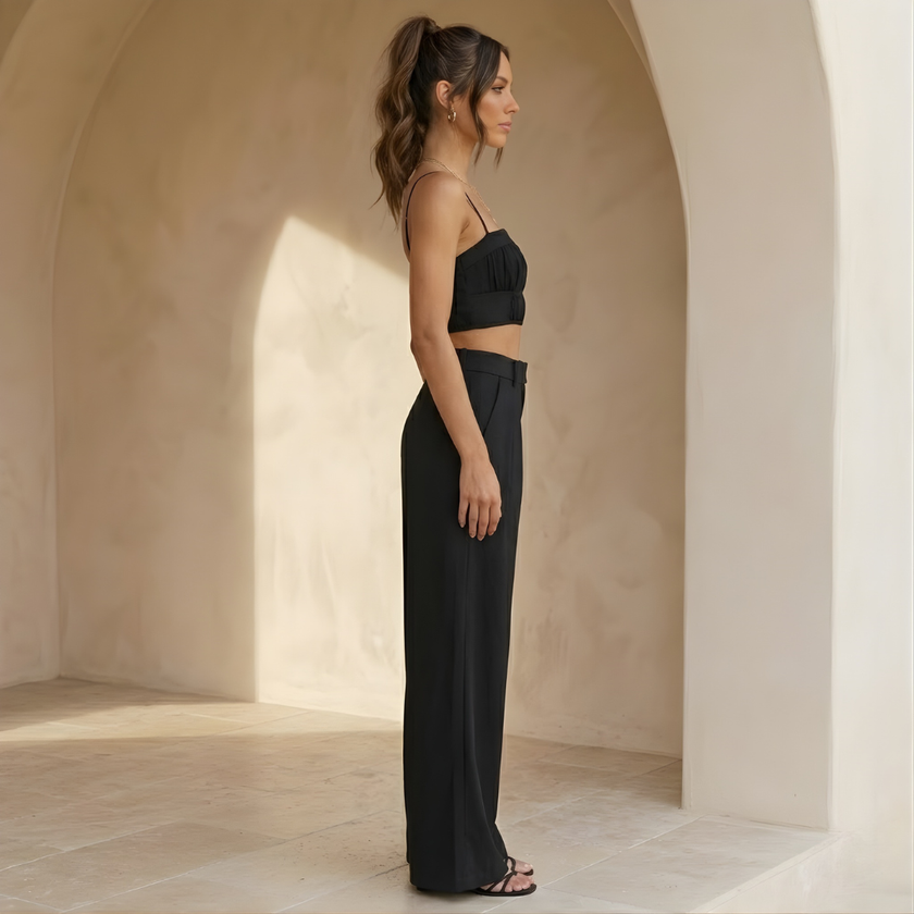 FJØRNA women's summer co-ord set with crop top and wide-leg pants, shown in a stylish, matching fabric in a relaxed fit.