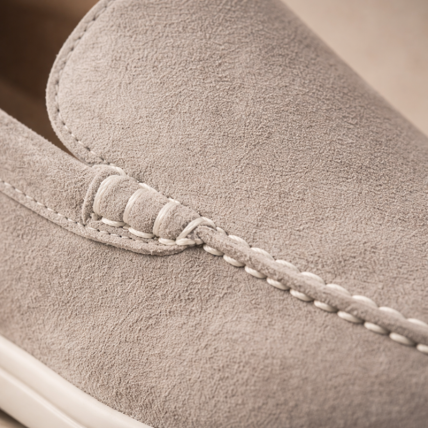 FJØRNA men's suede slip-on loafers, stylish and comfortable shoes with a sleek design, perfect for casual or formal wear.