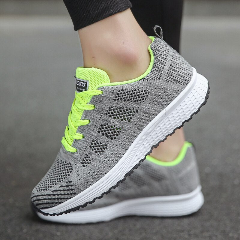 FJØRNA Brielle women's orthopedic walking shoes with supportive design and casual sneaker style, ideal for comfortable everyday wear.