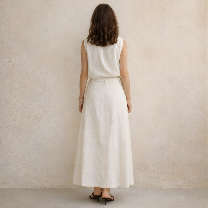 FJØRNA linen co-ord set for women, sleeveless matching top and pants in light, breathable fabric, stylish and comfortable.