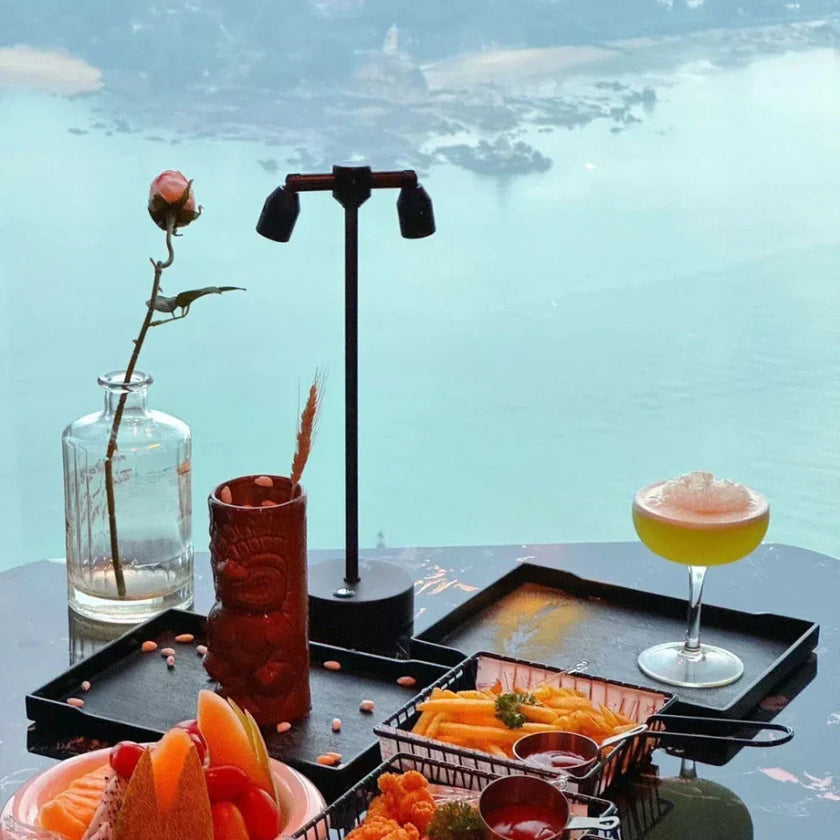 FlexSpot Wireless LED Table Lamp – 360° Rotatable Design