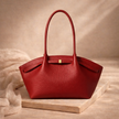 FJØRNA large women’s travel tote bag with spacious interior, sturdy handles, and stylish design for versatile use.