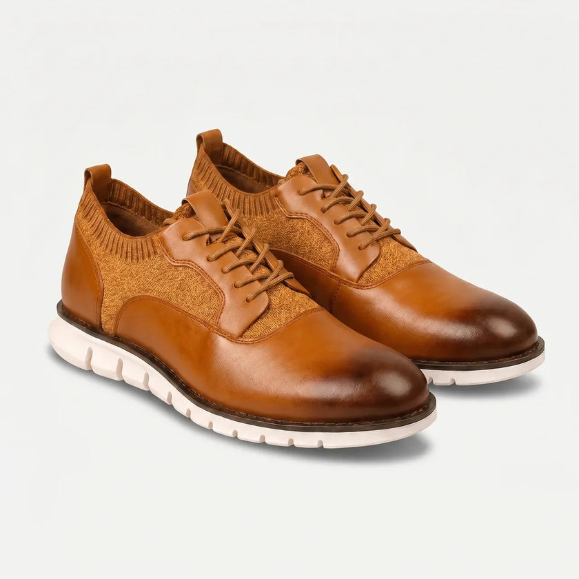 FJØRNA men's leather lace-up dress shoes with polished finish and classic design, suitable for formal and business attire.