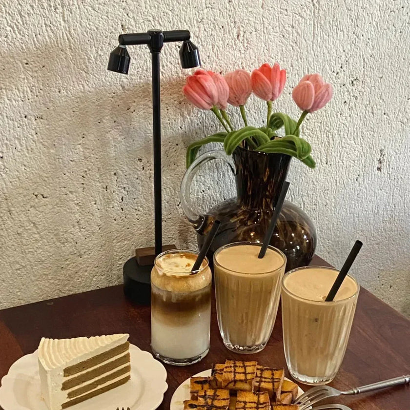 FlexSpot Wireless LED Table Lamp – 360° Rotatable Design