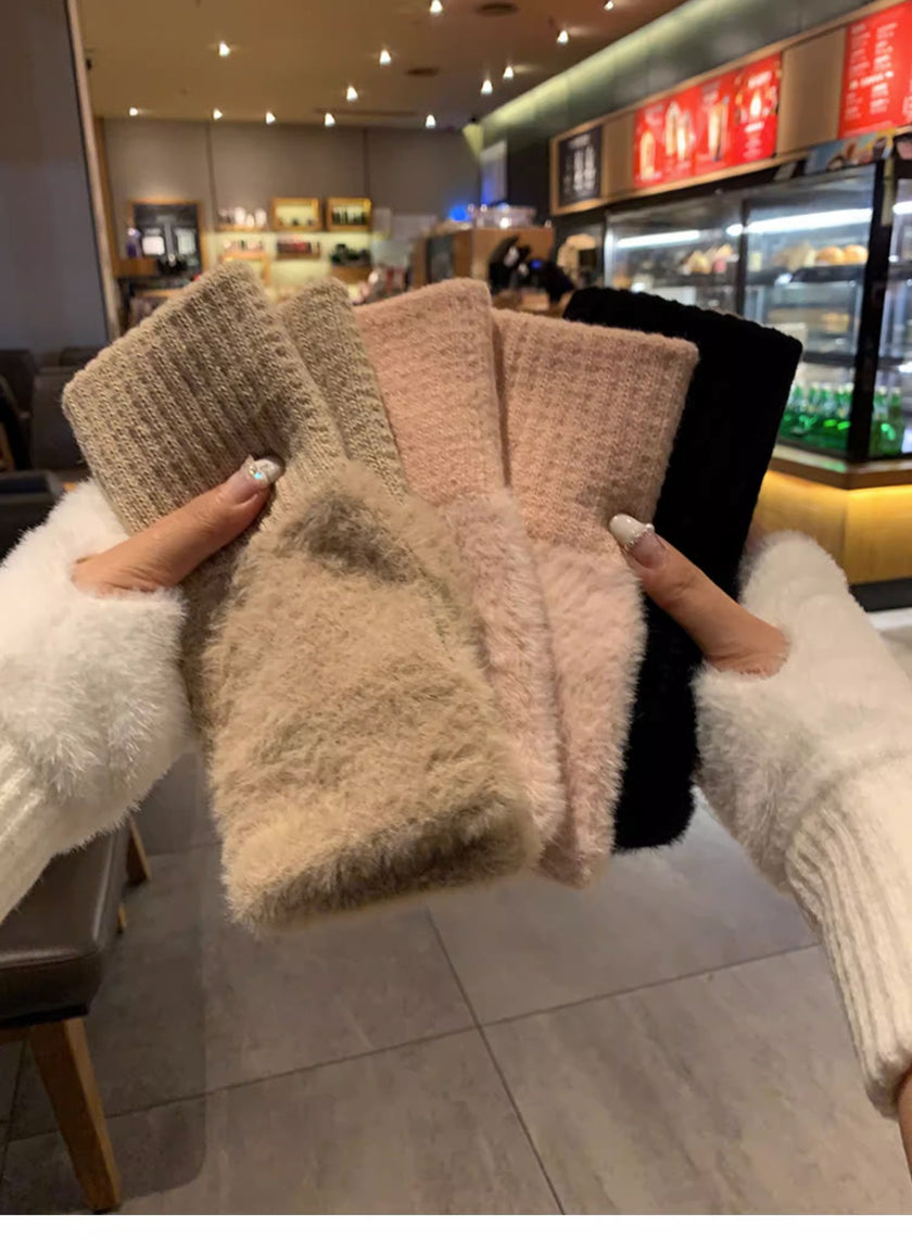 Plush Black Fingerless Gloves