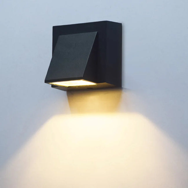 AlfrescoBeam | Exterior Wall Lighting Solution