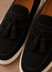 FJØRNA men's suede slip-on loafers with tassel details, casual slip-on sneakers for men, stylish and comfortable footwear.
