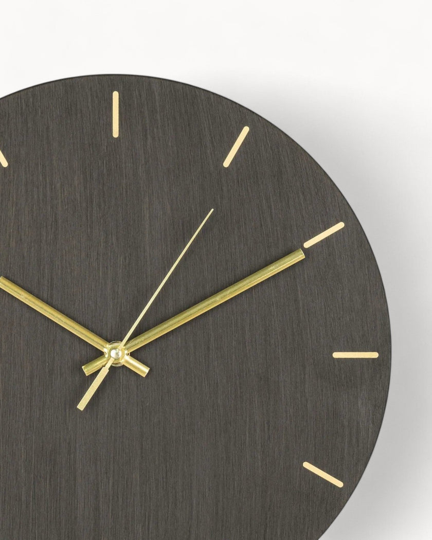 Shae | Modern Wall Clock in Grey Wood Look