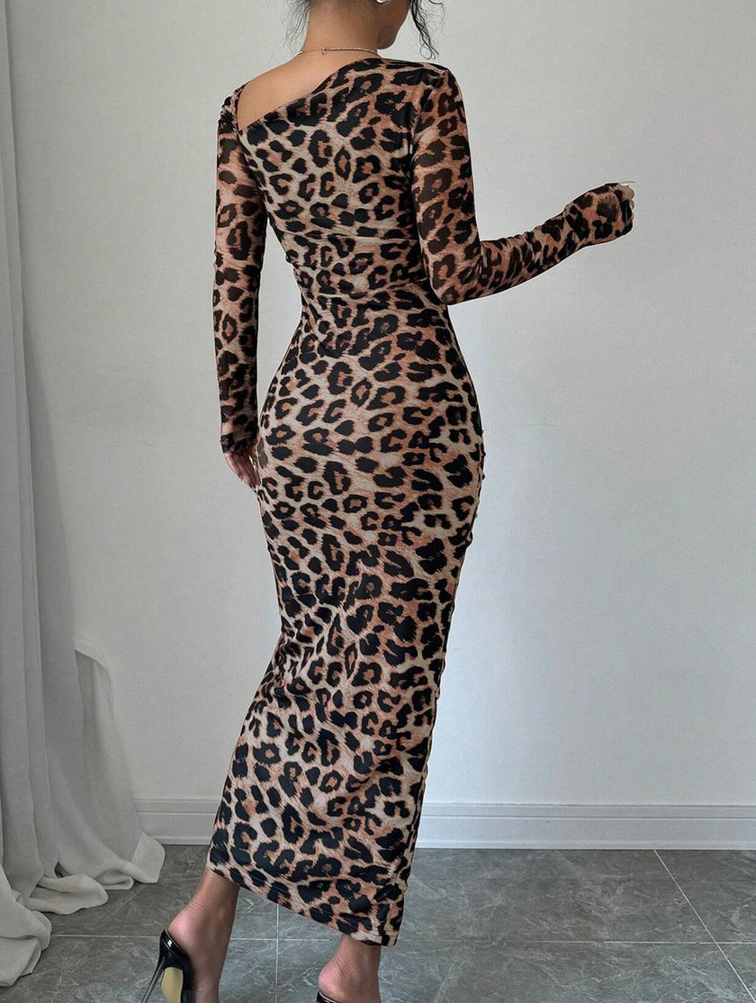 FJØRNA retro leopard print bodycon dress, brown and black pattern, fitted design, stylish for casual or evening wear.