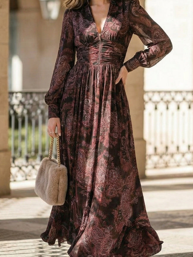 FJØRNA white retro long-sleeved V-neck fitted waist dress displayed on a model. Stylish, elegant dress with a vintage-inspired design.