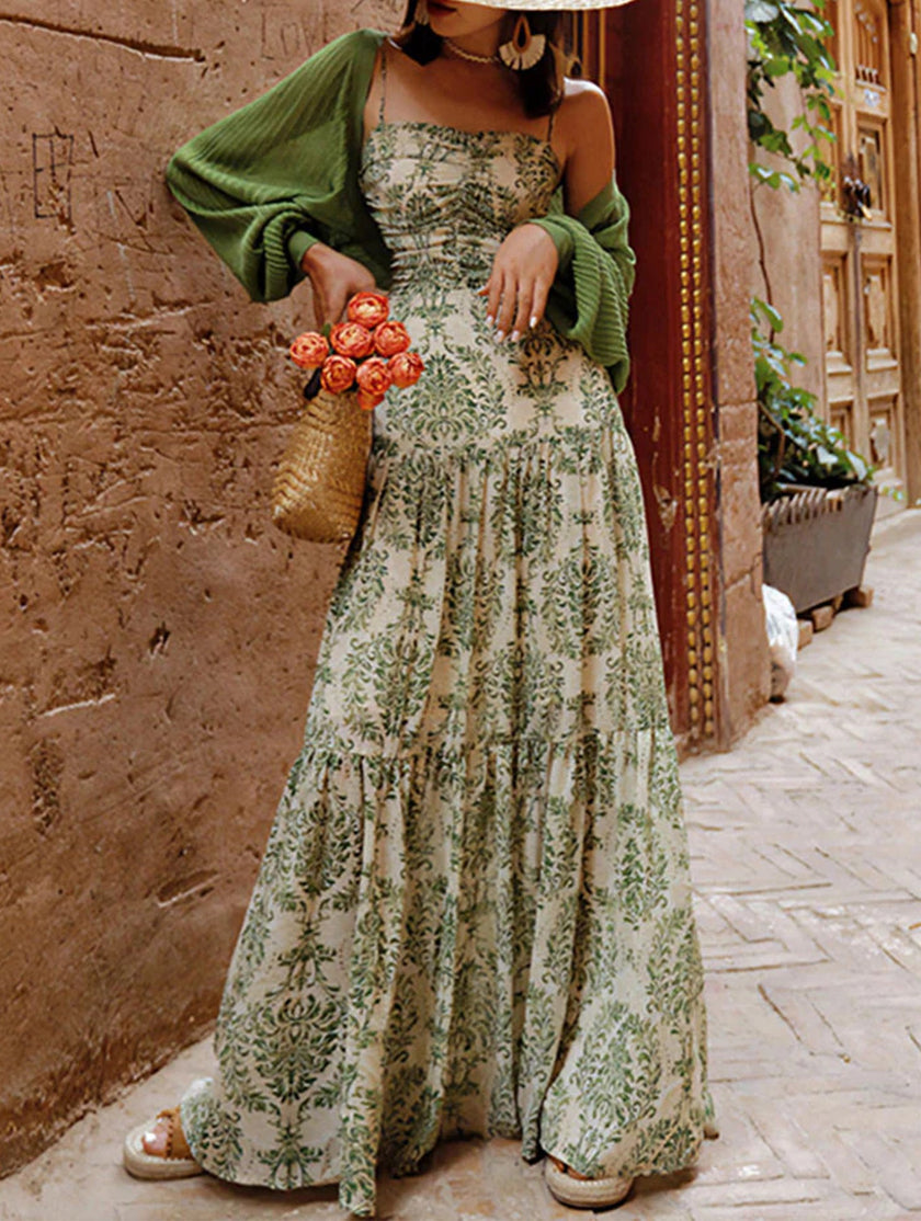 FJØRNA green slim fit maxi dress with adjustable straps and V-neck, perfect for casual or summer wear.