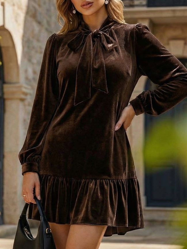 FJØRNA vintage white loose long sleeve mini dress, solid design, stylish casual dress with a relaxed fit, perfect for everyday wear