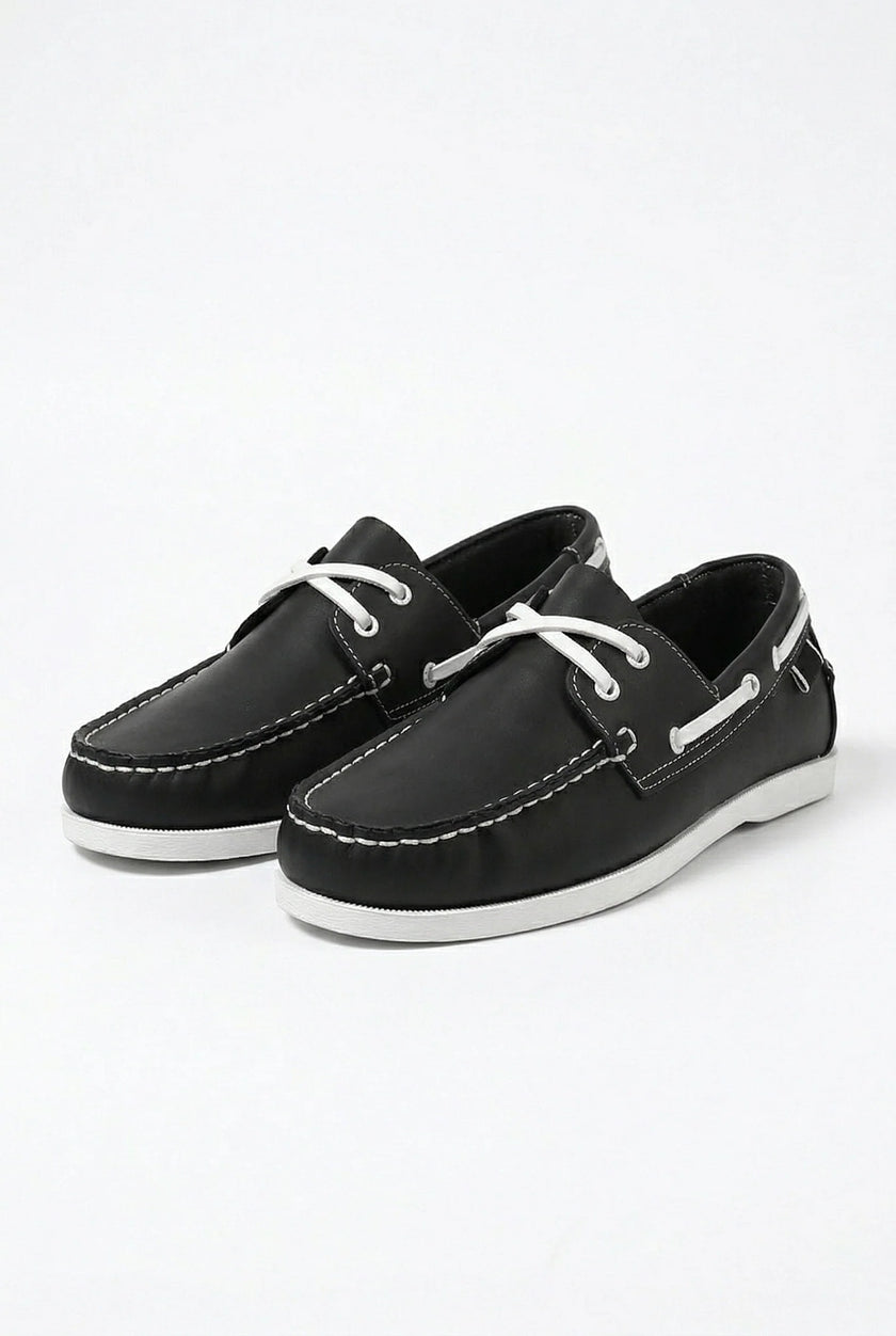 FJØRNA men's boat shoes with PU upper, nautical design, casual style, showing side view and detailed stitching.