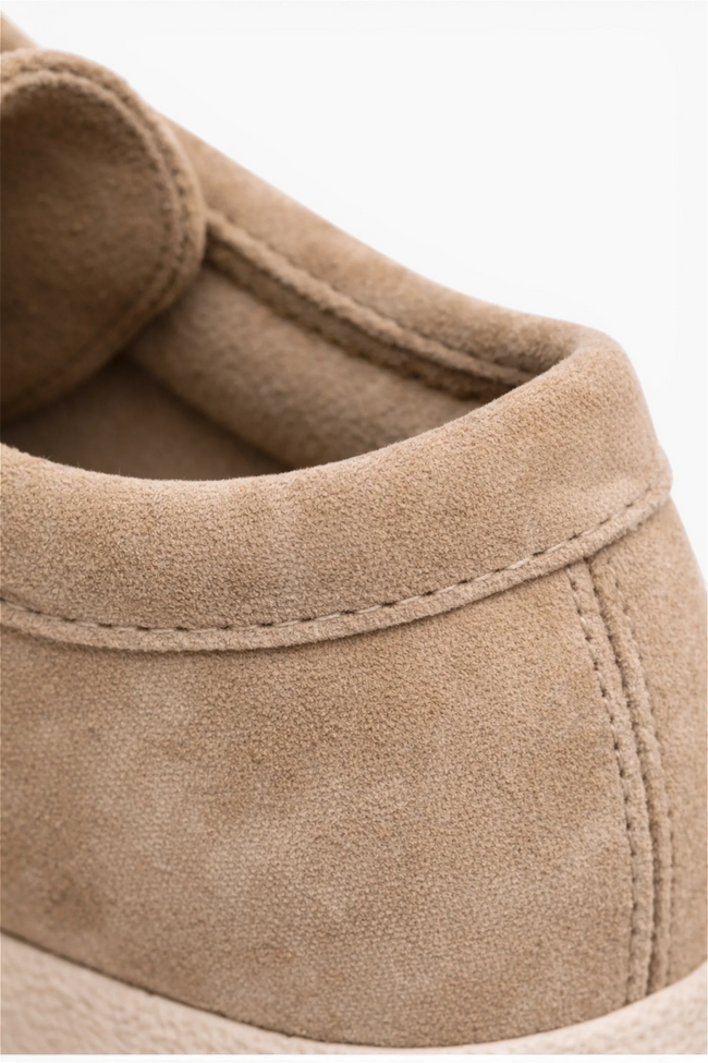 FJØRNA men's casual cushioned trainers in lightweight design, suitable for all-day comfort and daily wear.