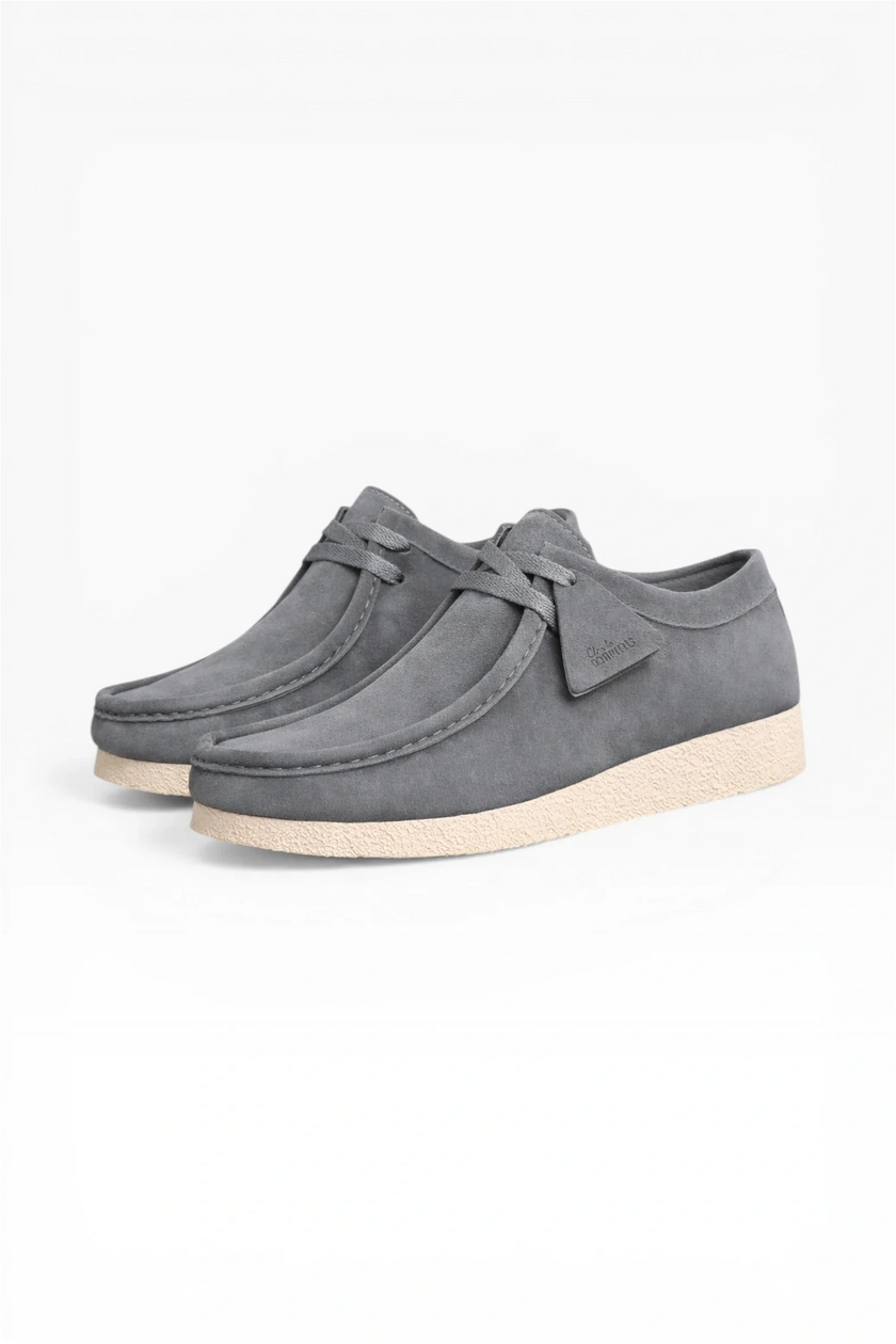 FJØRNA men's cushioned casual slip-on trainers with lightweight design and all-day comfort, shown in a neutral color.
