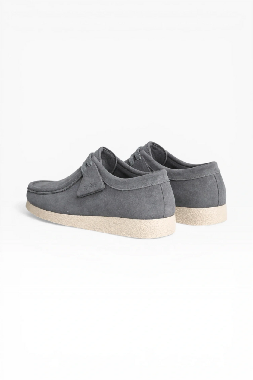 FJØRNA men's casual cushioned trainers with lightweight design and all-day comfort, shown in a neutral color on a plain background.