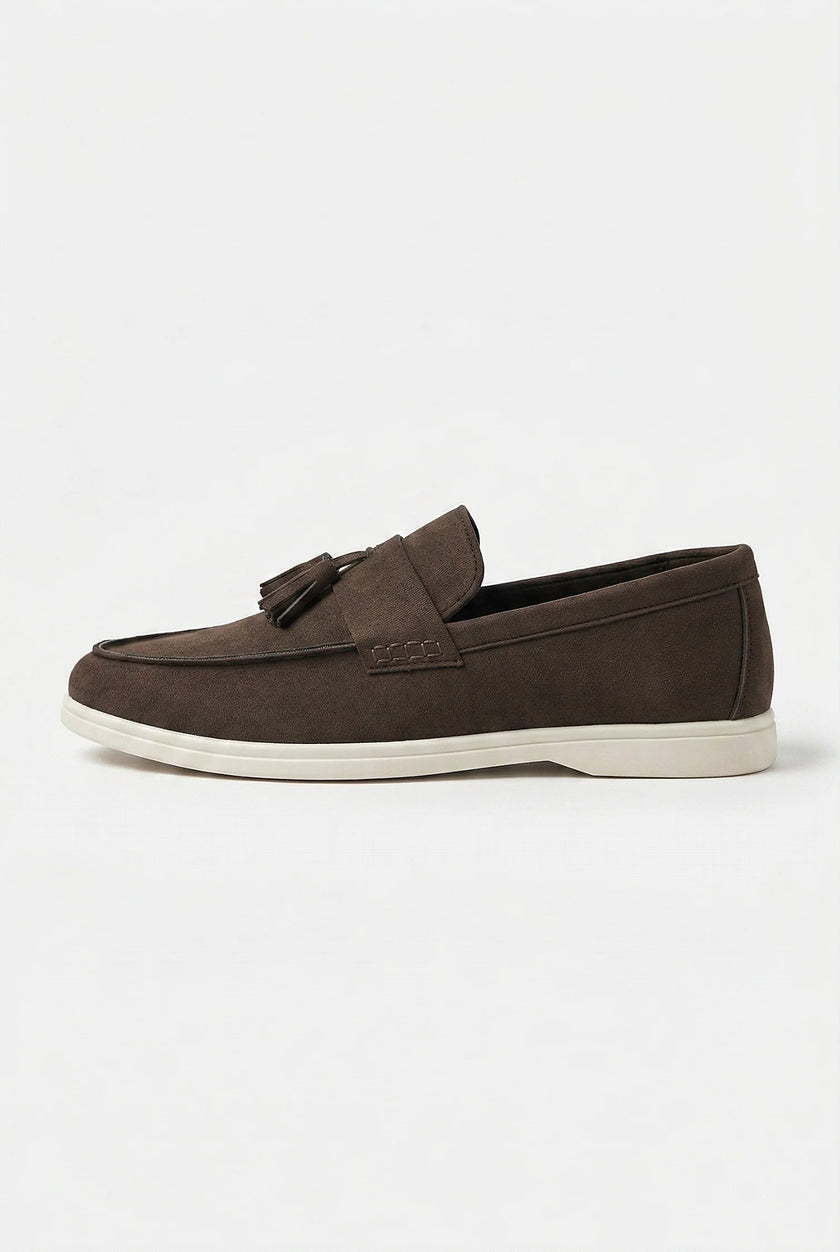 FJØRNA men's slip-on loafers with PU finish, casual smart shoes in black leather, featuring sleek design and comfortable fit.