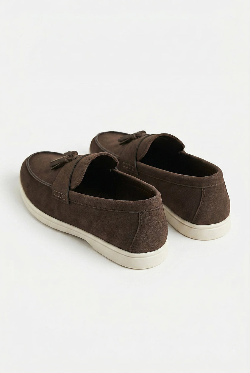 FJØRNA men's slip-on loafers in PU finish, smart casual shoes with sleek design and comfortable fit, shown in side view.