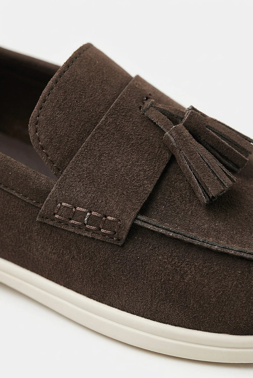 Men's slip-on loafers by FJØRNA with a PU finish, featuring a smart casual design and comfortable shoe style for men.
