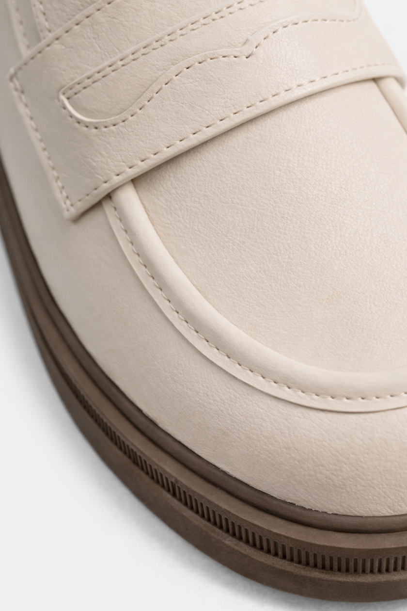 FJØRNA women's chunky loafers with PU finish, platform block heel, stylish spring footwear, showcasing classic design and comfortable fit.