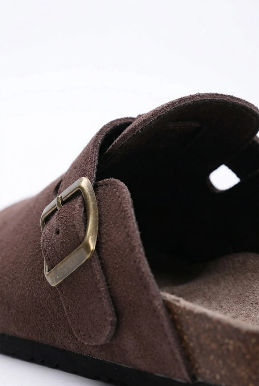 FJØRNA women's slip-on suede clogs, comfortable spring casual shoes with refined suede finish, ideal for everyday wear.