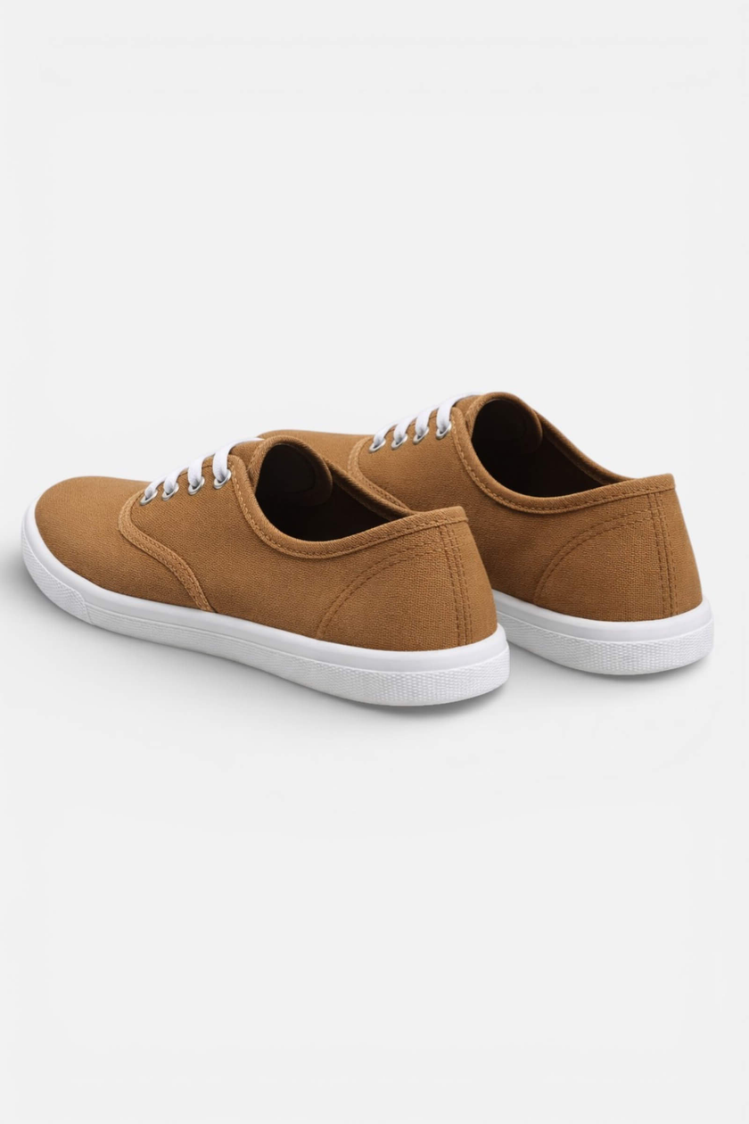 FJØRNA women's breathable lightweight trainers, casual everyday shoes with comfortable design and modern style.