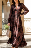 White FJØRNA long-sleeved V-neck fitted waist dress, vintage-inspired design with a sleek silhouette and classic style.
