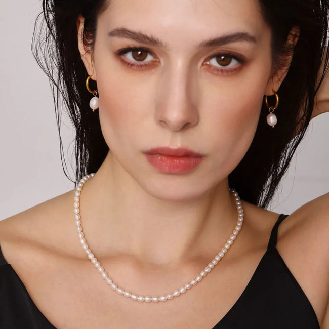 Fjorna | Women's Jewelry Set White Freshwater Pearl 18K Gold-Plated 2